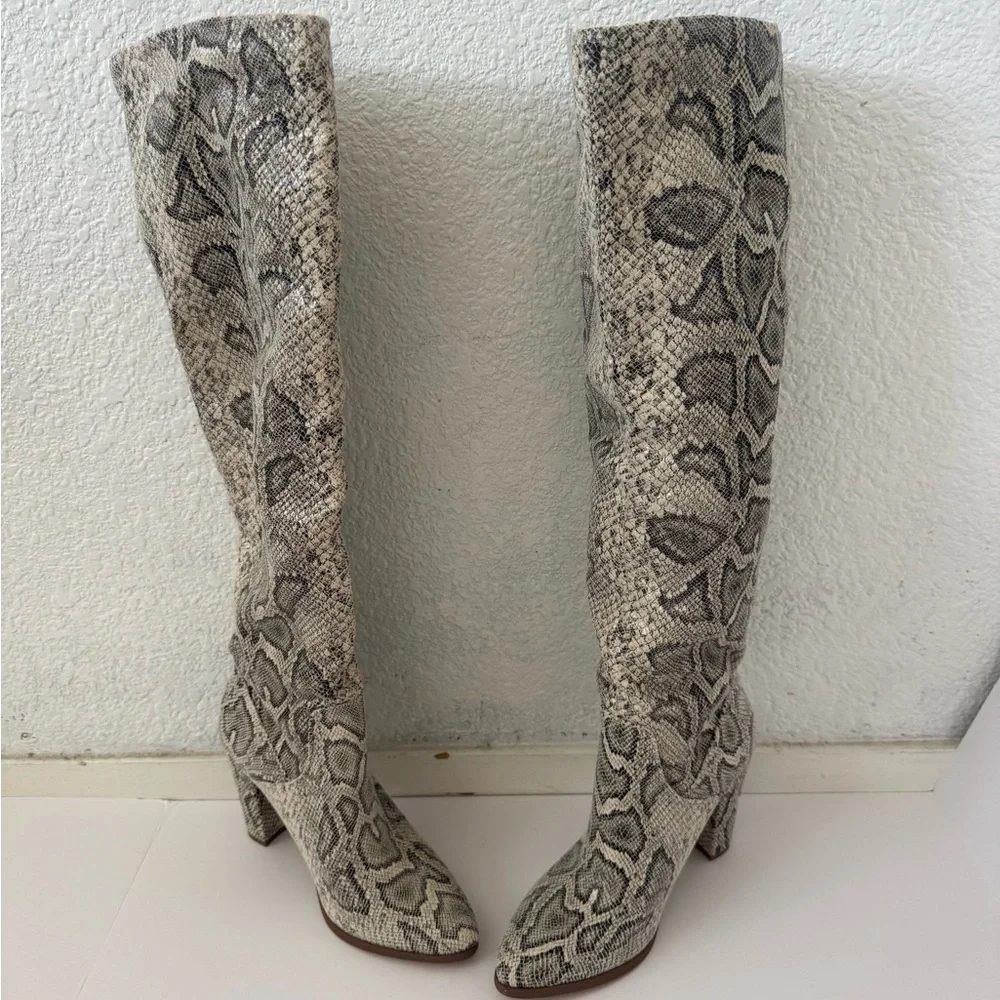 Express bold snake